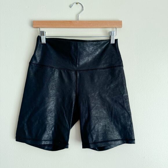 Offline by Aerie Black Metallic Bike Short - Large - Picture 1 of 5